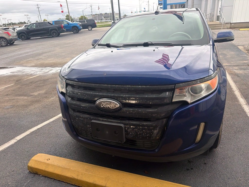 Used 2013 Blue Ford SEL image 8