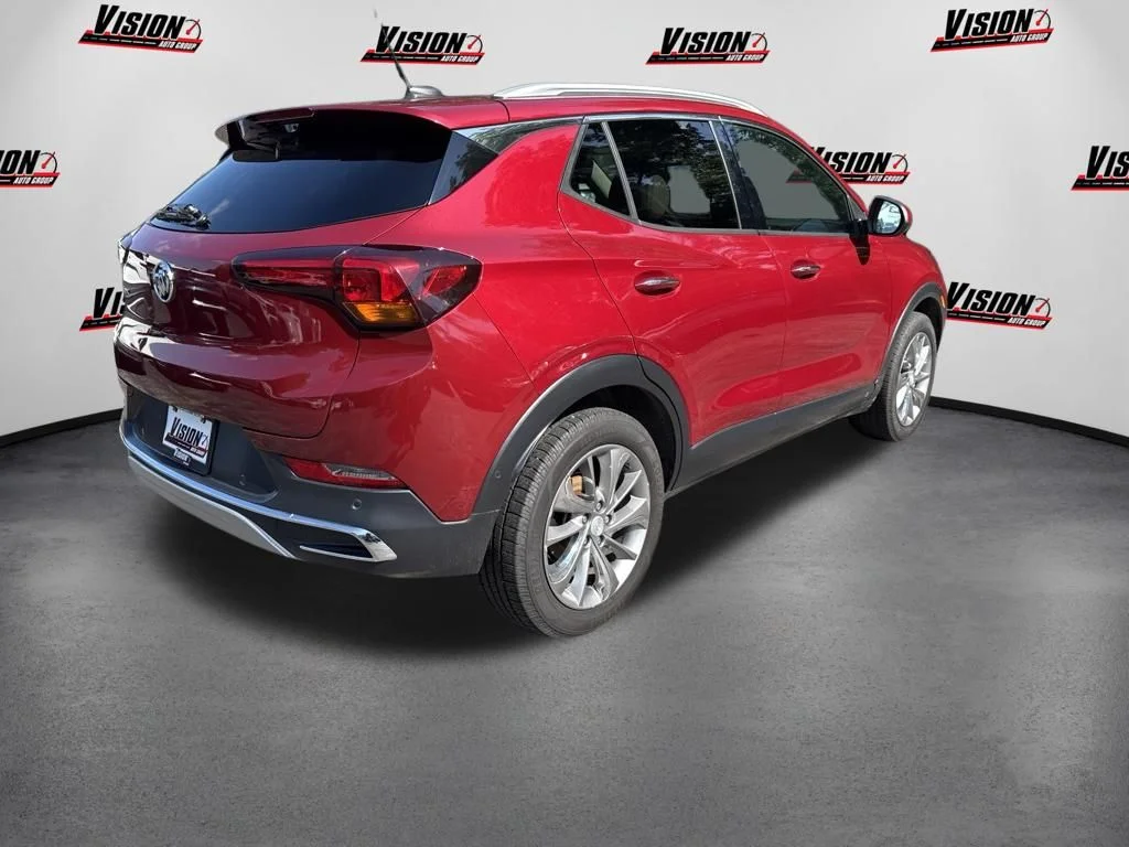 Used 2020 Red Buick Essence image 5