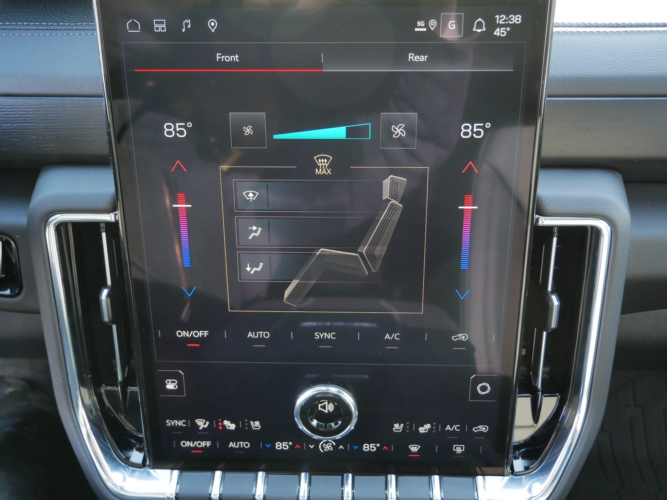 2026 GMC Yukon XL Denali - Photo 8