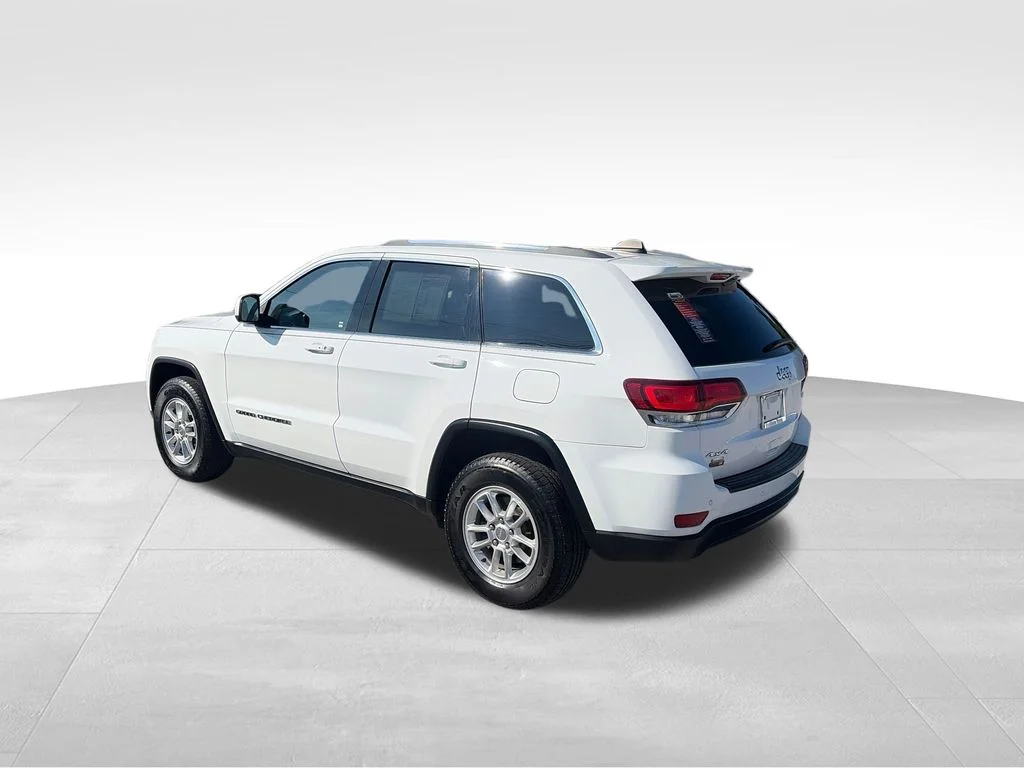 Used 2020 White Jeep Laredo E image 4