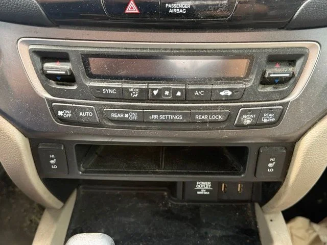 Used 2018 White Honda EX-L image 30