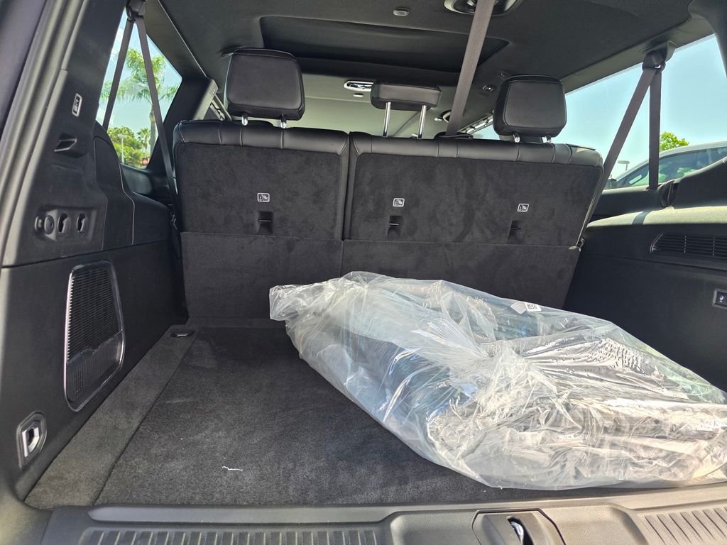 New 2026 High Gloss Black Exterior Paint Jeep Limited Altitude image 12