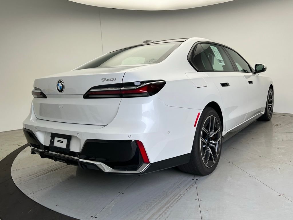 2024 Bmw 740i 7-series photo 3