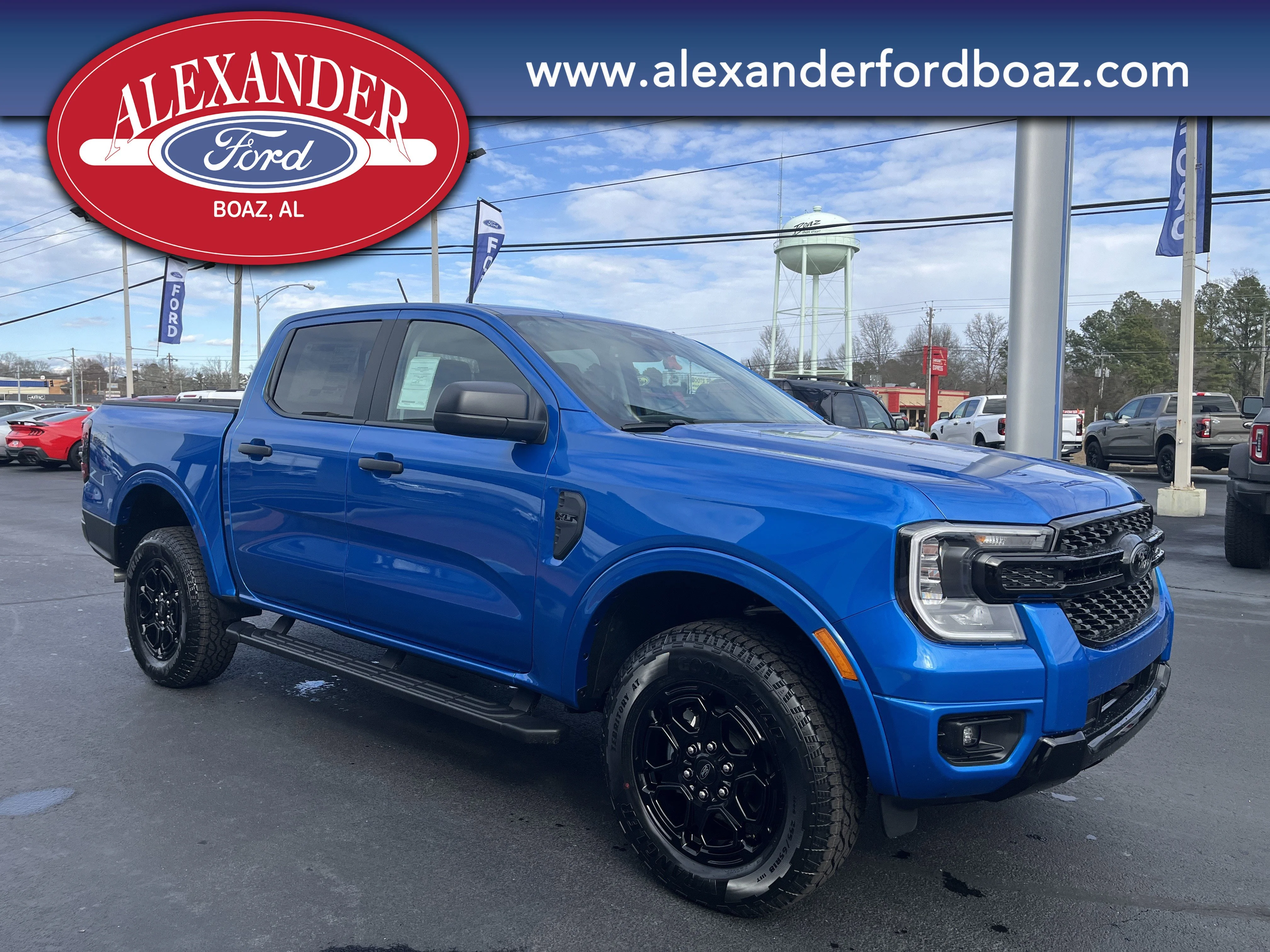 New 2025 Velocity Blue Metallic Ford XLT image 3