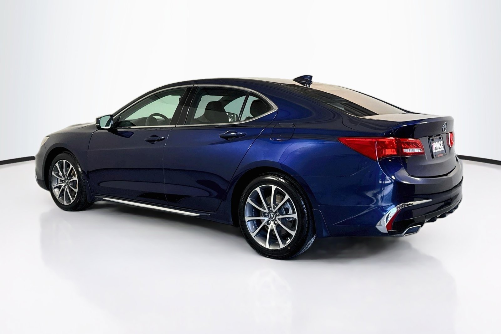 Used 2018 Fathom Blue Pearl Acura w/Technology Pkg image 7
