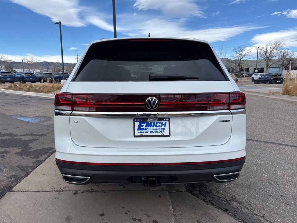 New 2026 Opal White Pearl Volkswagen 2.0T SE w/Technology image 4