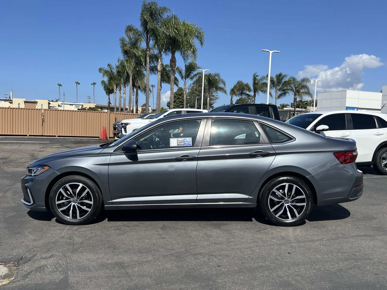 3VW7X7BU2SM070518