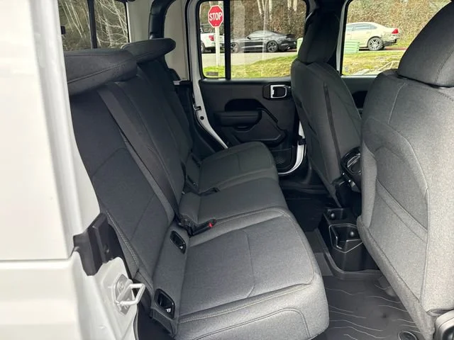 New 2026 Bright White Clear-Coat Exterior Paint Jeep Sport S image 10