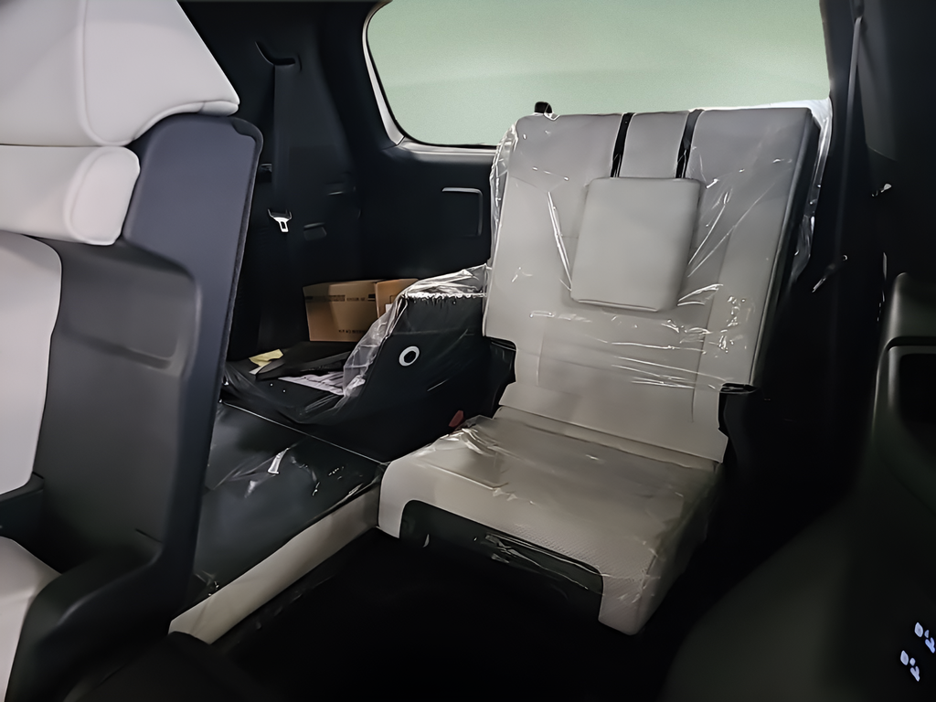 2025 Lexus LX 600 Luxury - Photo 14