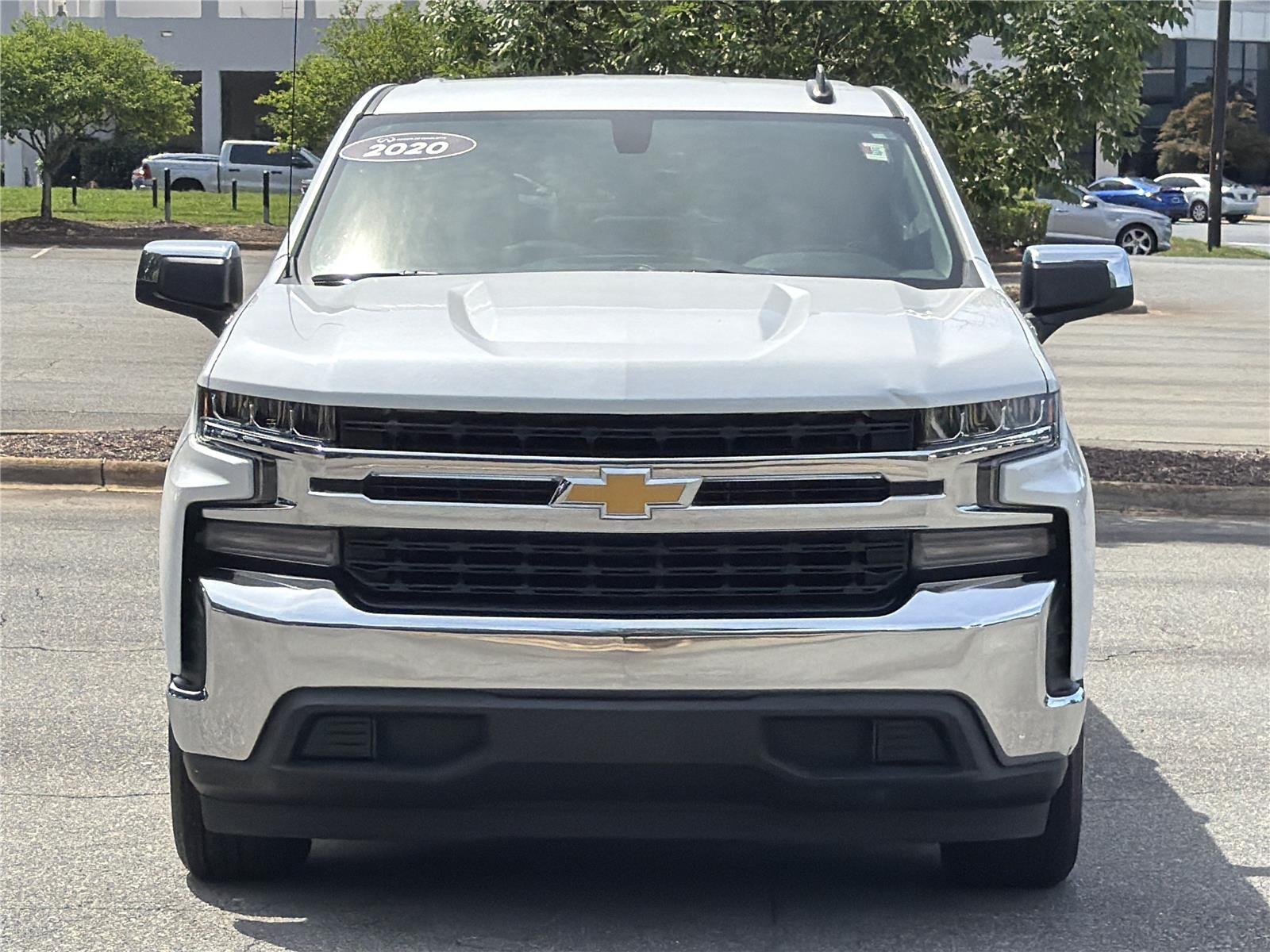 Used 2020 Iridescent Pearl Tricoat Chevrolet LT image 17