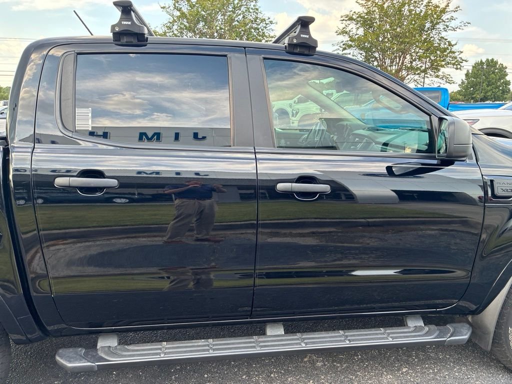 Used 2021 Black Ford XLT image 11