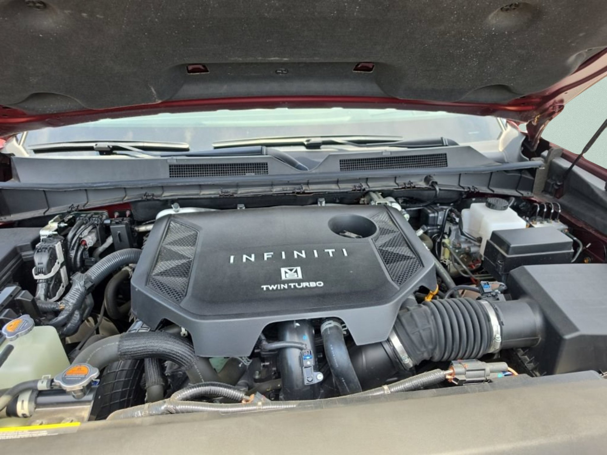 Used 2025 Coulis Red INFINITI SENSORY image 9