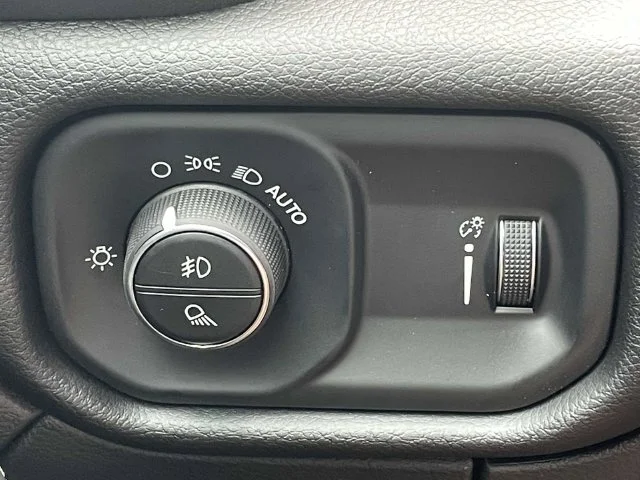 2025 RAM 2500 Big Horn - Photo 28