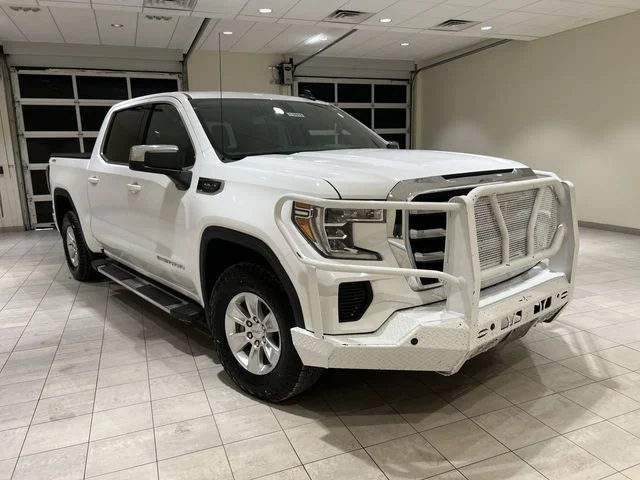Used 2020 Summit White GMC SLE image 7