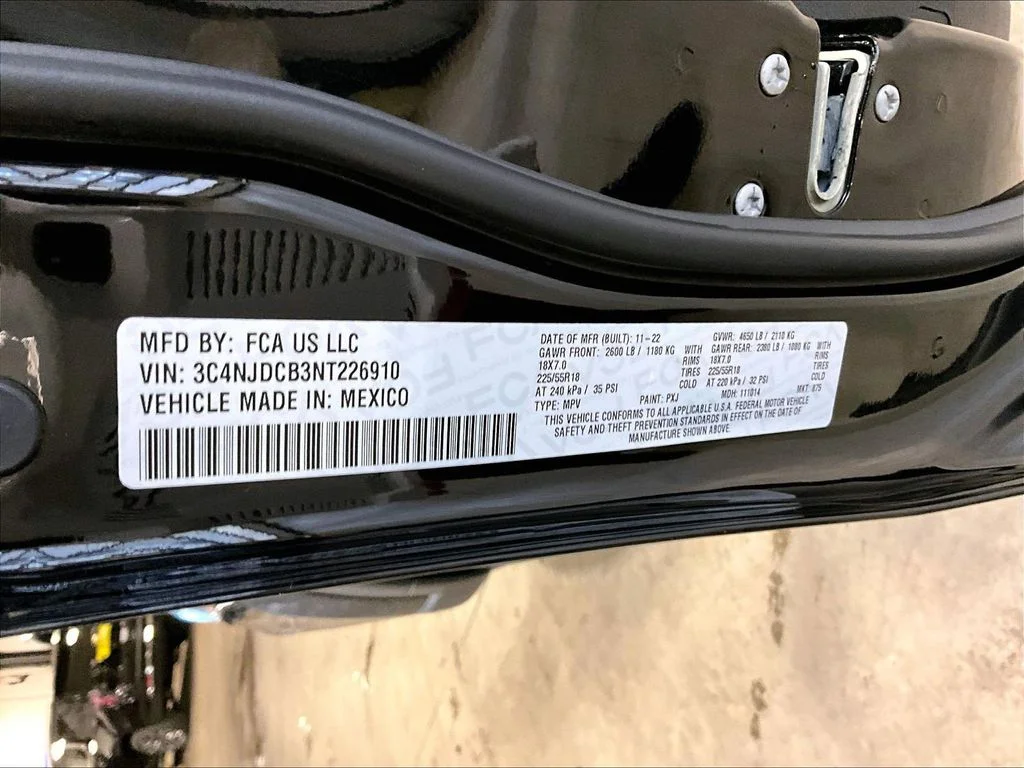 Used 2022 Black Jeep Limited image 37