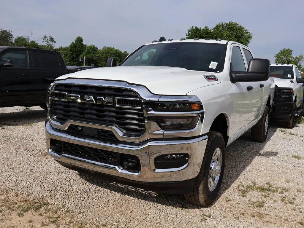 New 2026 Bright White Clear-Coat Exterior Paint RAM Tradesman image 2