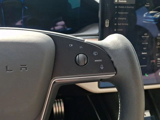 Used 2021 Deep Blue Metallic Tesla Plaid image 22