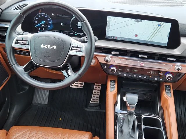 Used 2025 Black Kia SX-Prestige X-Line image 28