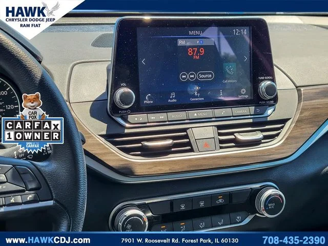 Used 2025 Red Nissan 2.5 SV image 13