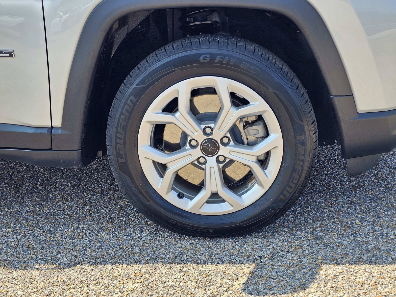 Used 2025 Silver Zynith Metallic Clearcoat Jeep Sport image 6