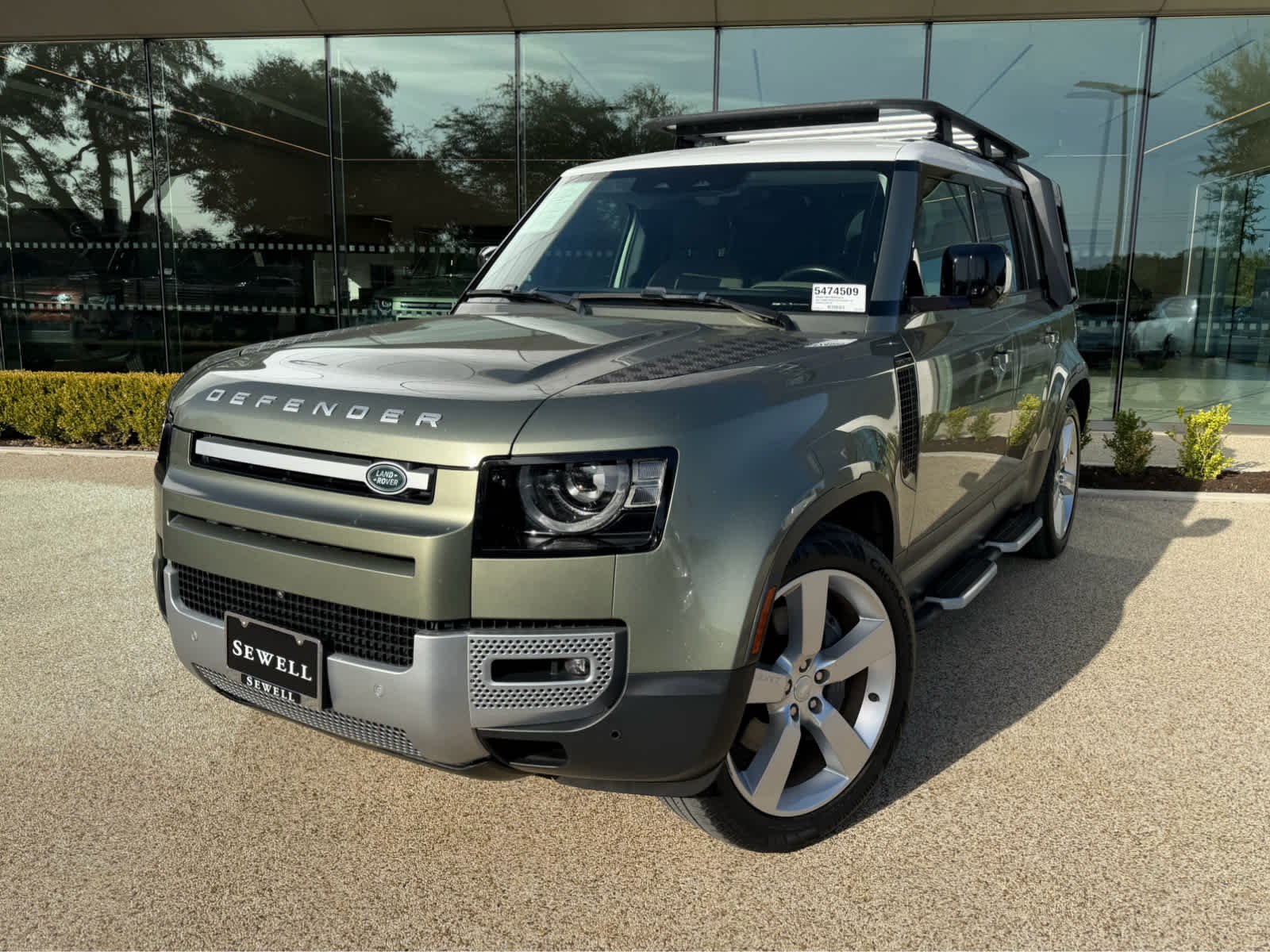 2021 Land Rover Defender SE