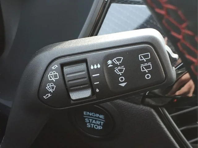 2025 Ford Escape ST-Line - Photo 21