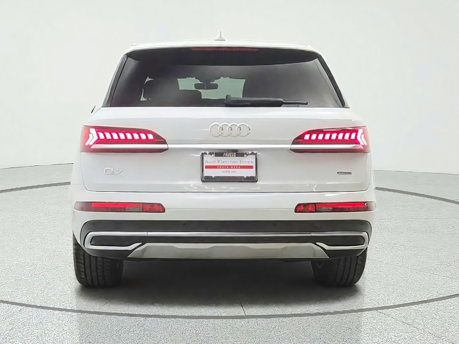 Used 2023 Glacier White Metallic Audi Premium 55 TFSI quattro image 6