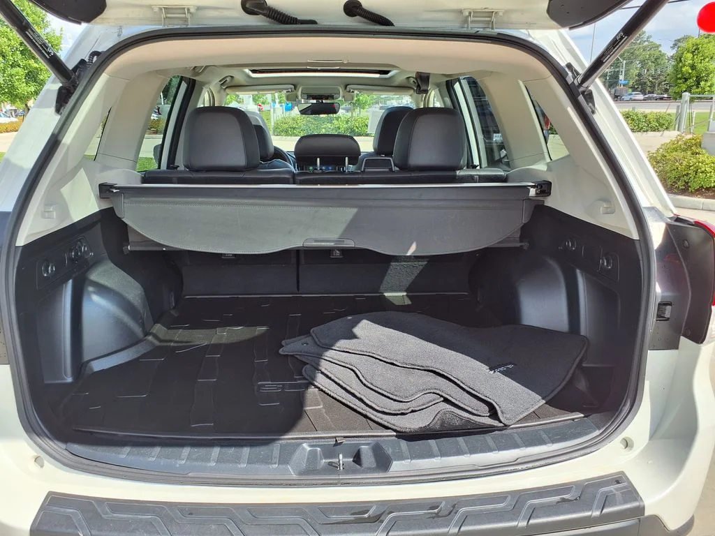 Used 2021 White Subaru Limited image 18