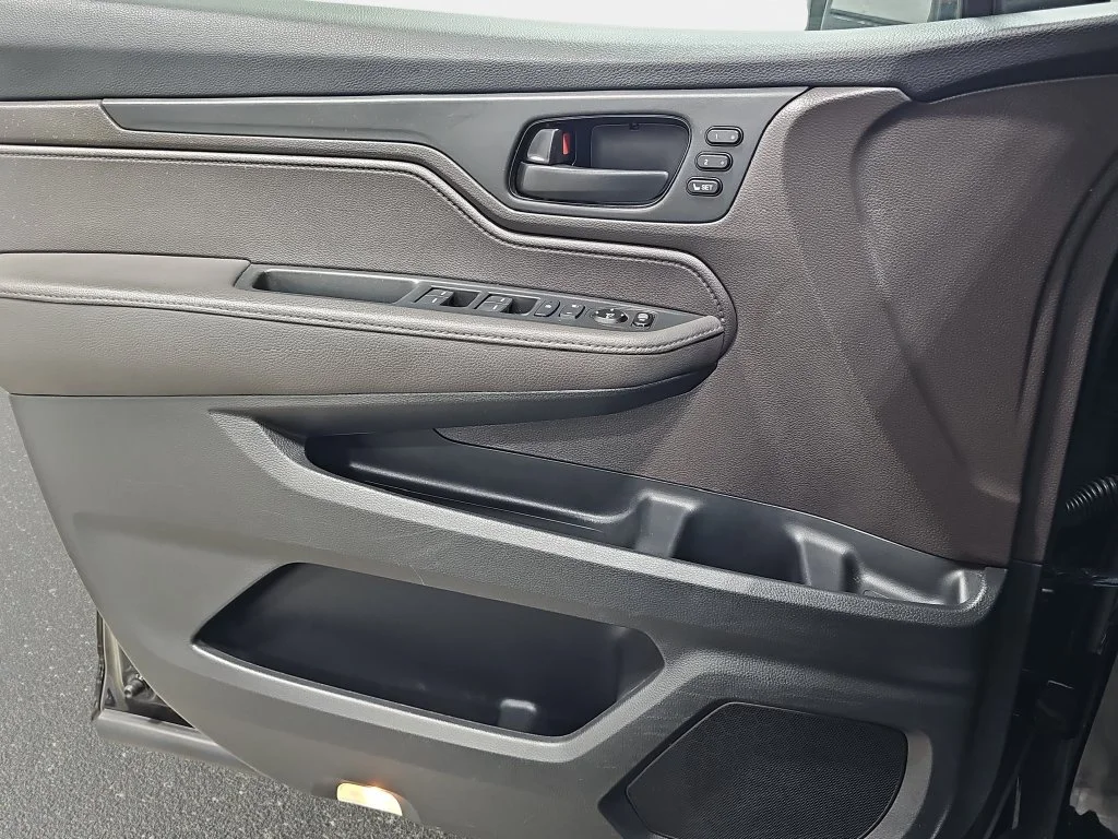 Used 2018 Black Honda EX-L image 29