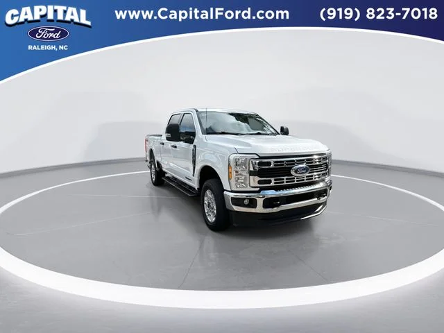 Used 2025 White Ford XLT image 2