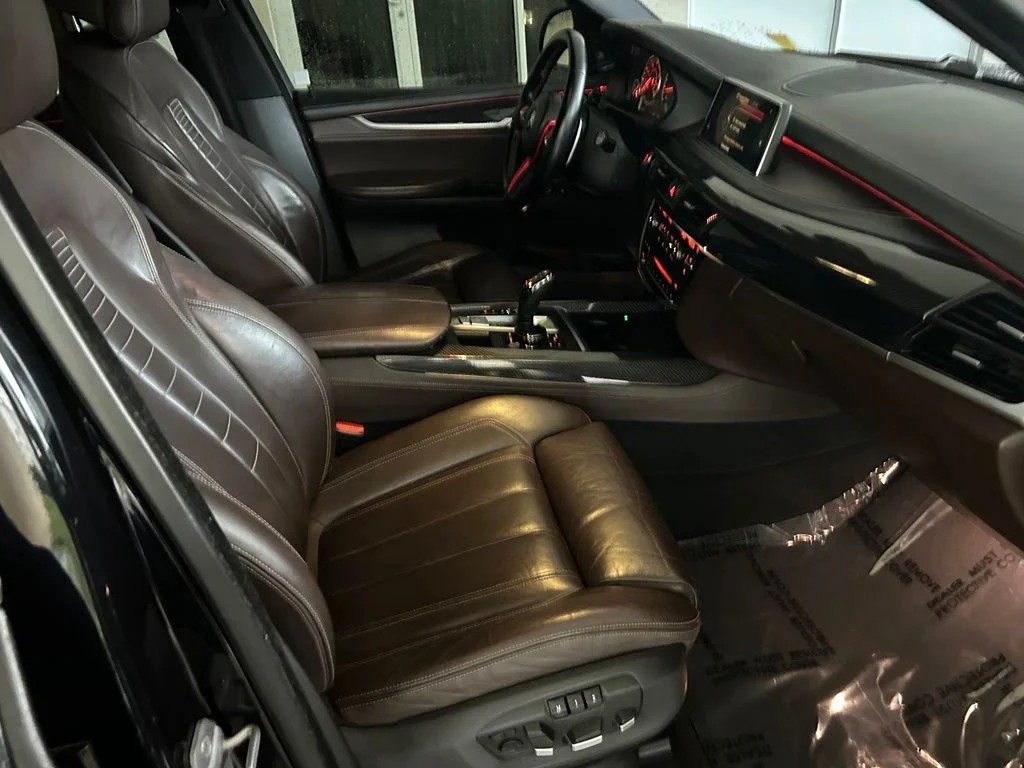 Used 2014 Black BMW xDrive50i image 25