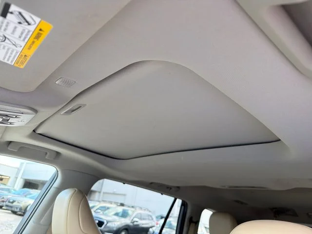 Used 2022  Toyota XLE image 16