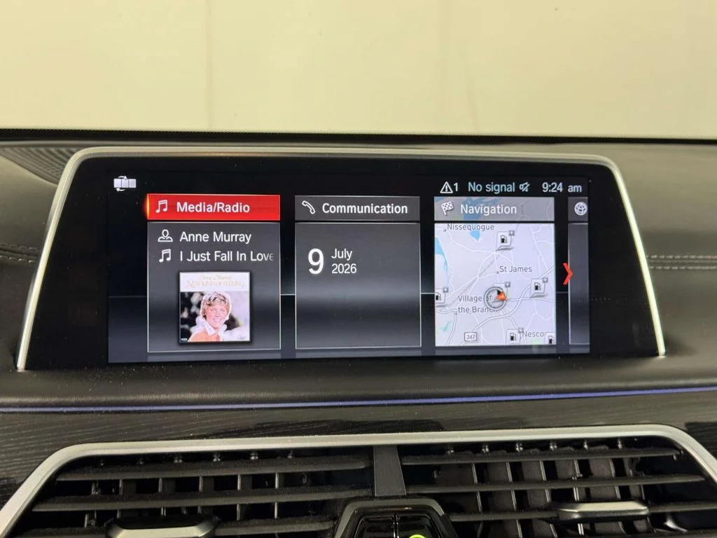 Used 2019 Black BMW 740i xDrive image 27