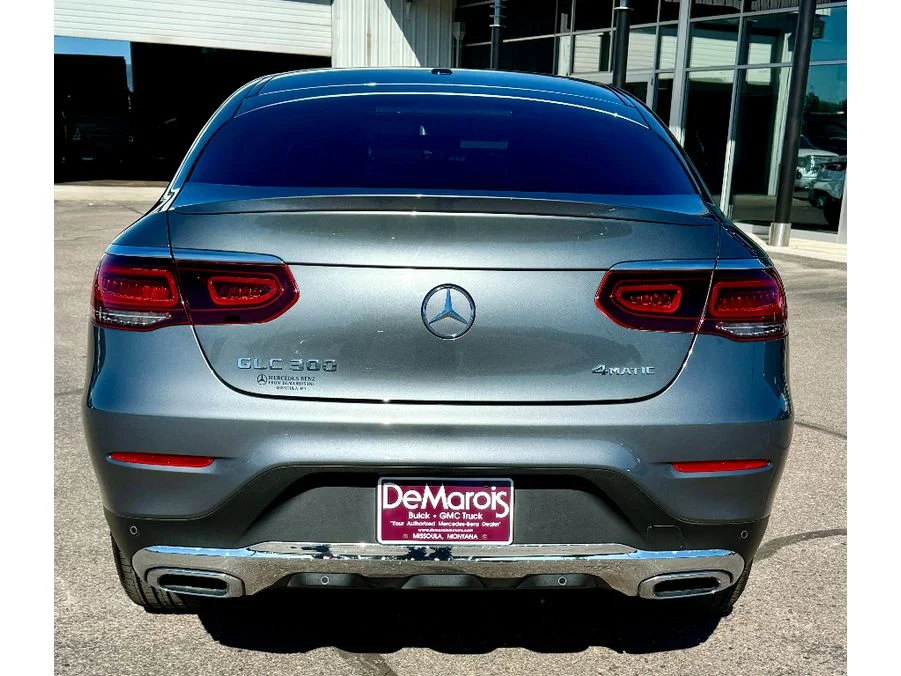 Used 2020 Black Mercedes-Benz GLC 300 image 3