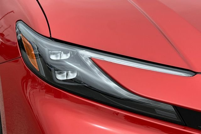 New 2026 Supersonic Red with Midnight Black Metallic roof Toyota XSE image 31