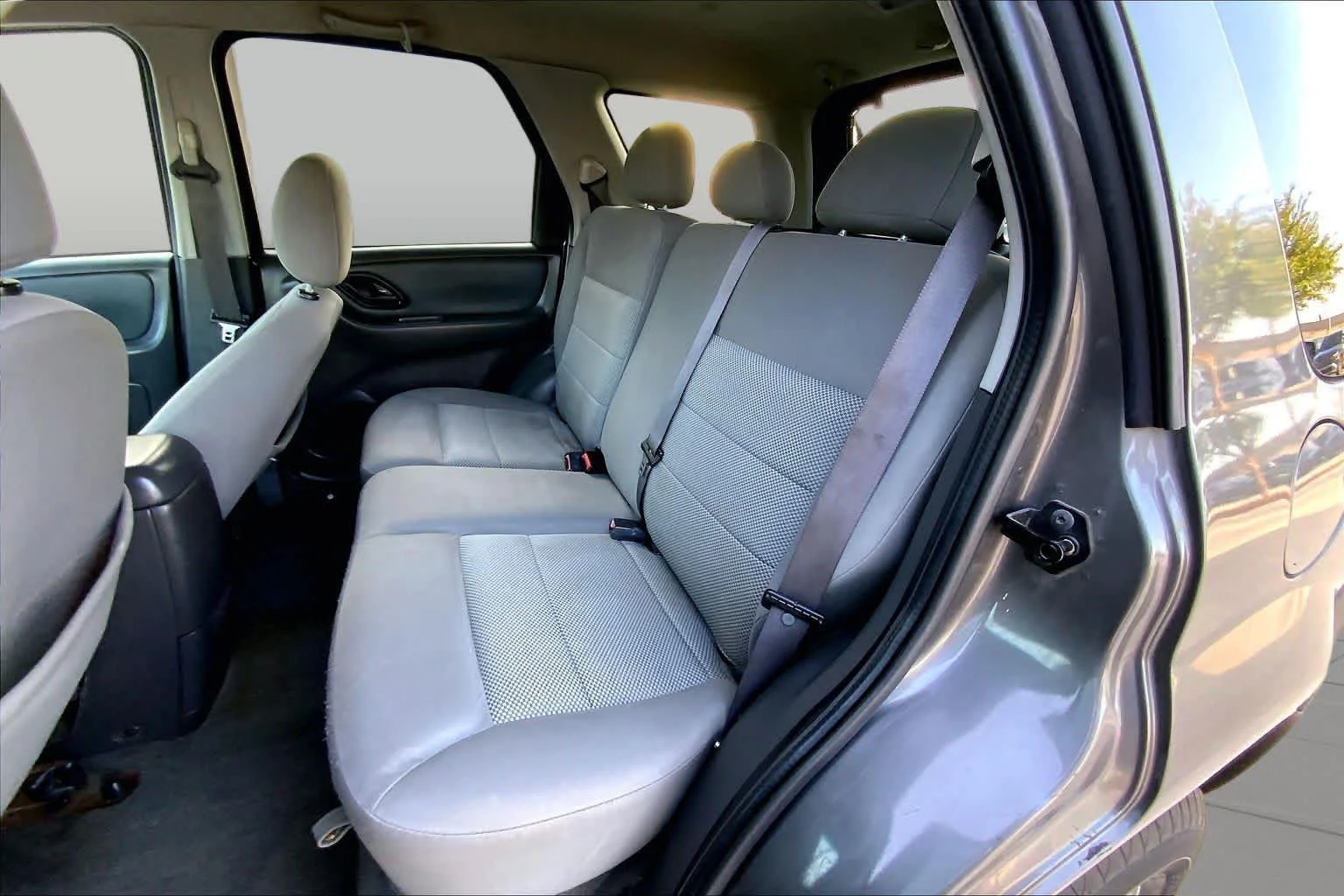 Used 2006 Silver Metallic Ford XLT image 20