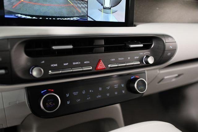 New 2026 Gray Hyundai SEL Premium 8P image 74