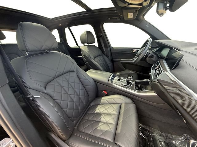 Used 2023 Black BMW M50i image 16