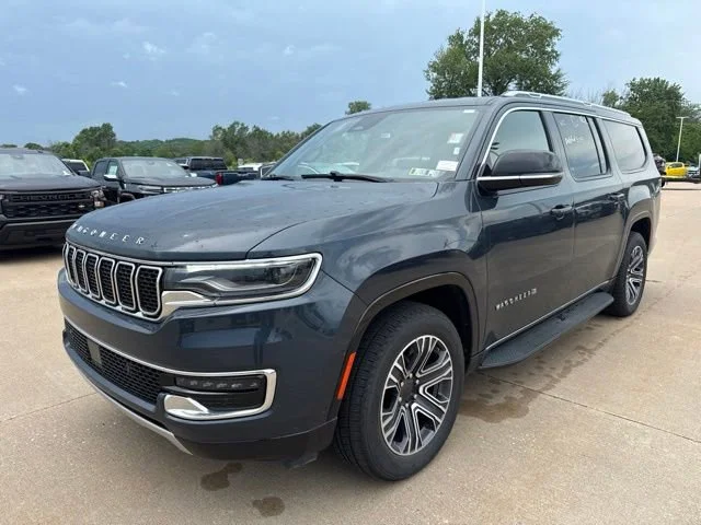 Used 2024 Blue Jeep Series II image 7