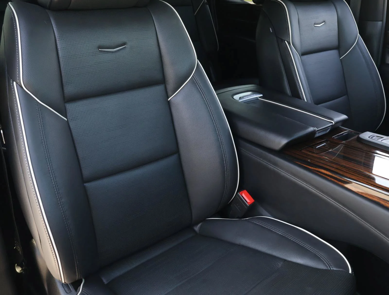 Used 2024 Black Raven Cadillac Premium Luxury image 22