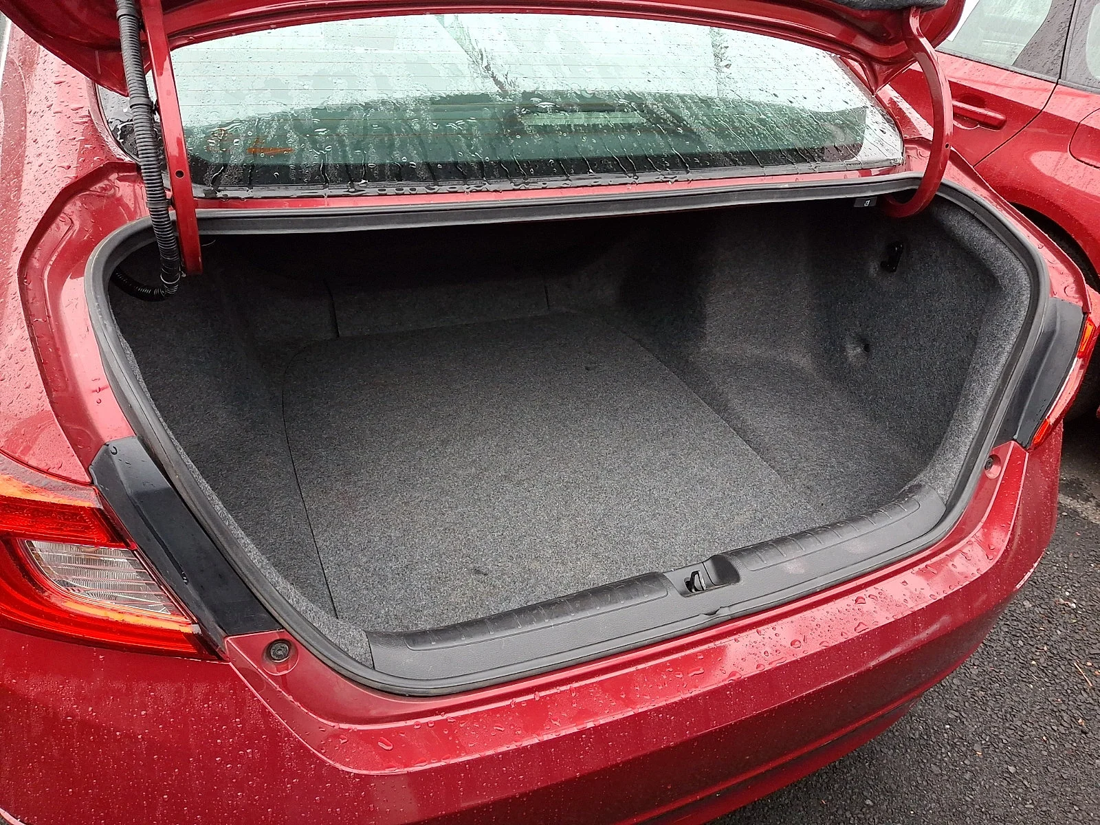 Used 2018 Radiant Red Metallic Honda LX 1.5T image 28