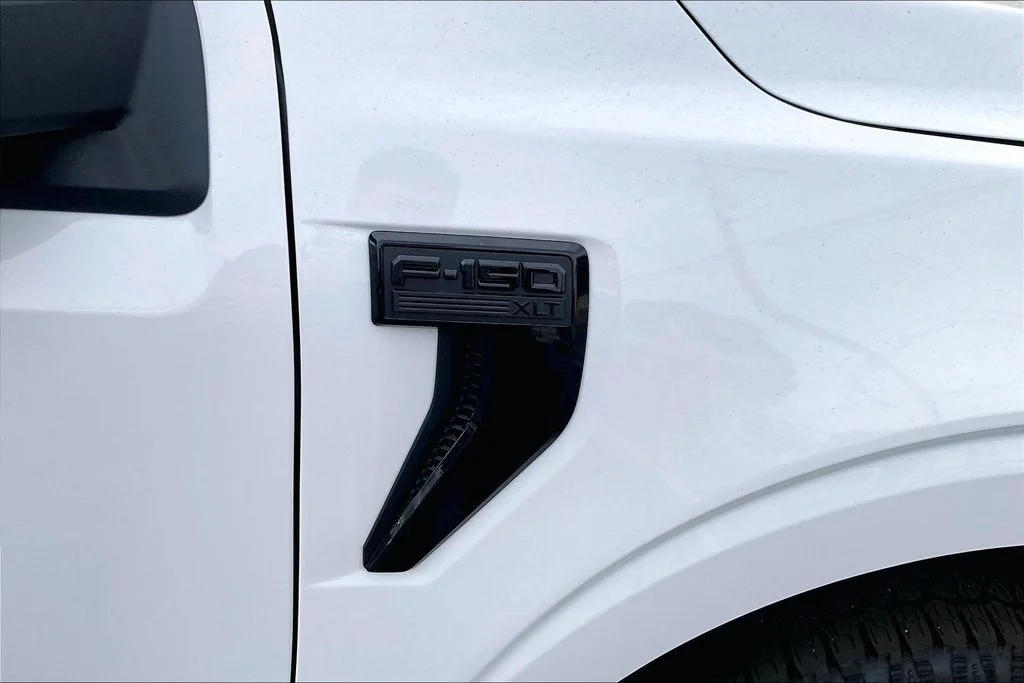 New 2026 White Ford XLT image 7