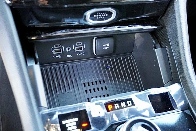 New 2026 Bright White Clearcoat Jeep Altitude image 34