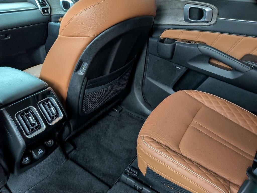 Used 2023 Green Kia X-Line SX Prestige image 32