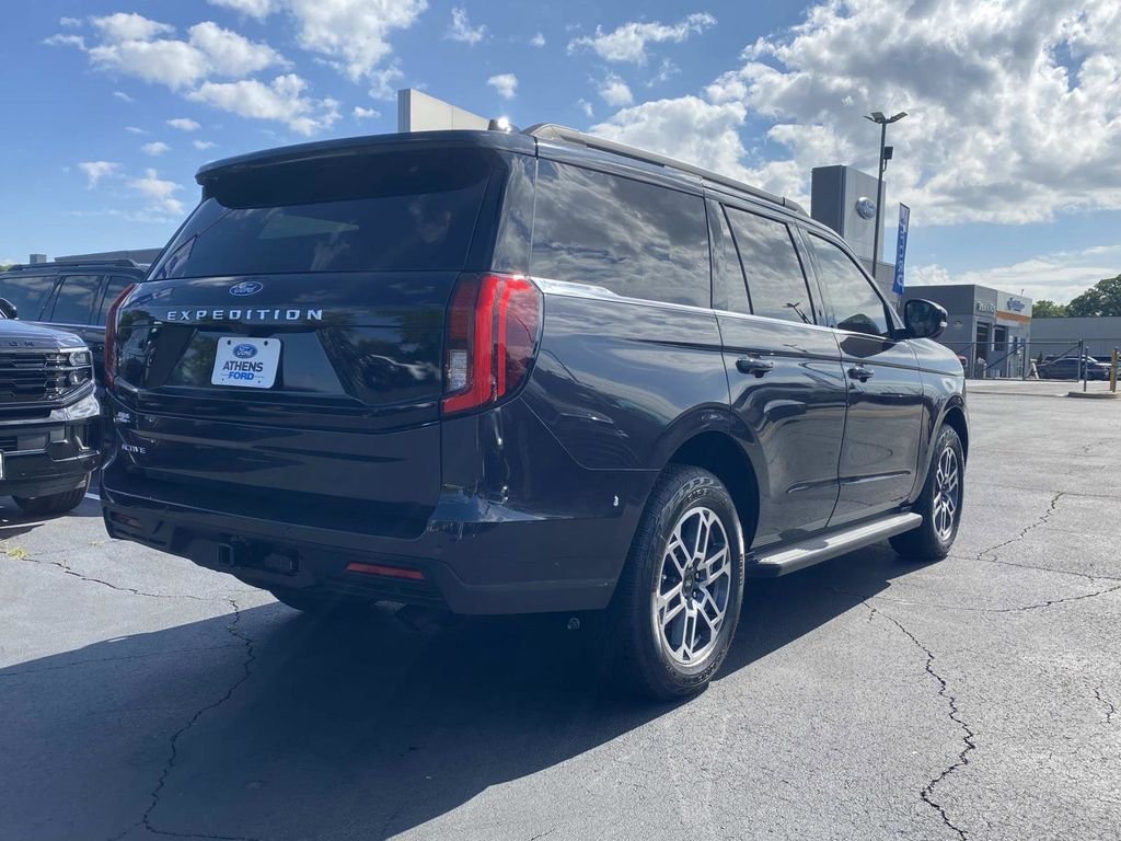 New 2026 Dark Matter Gray Metallic Ford Active image 3