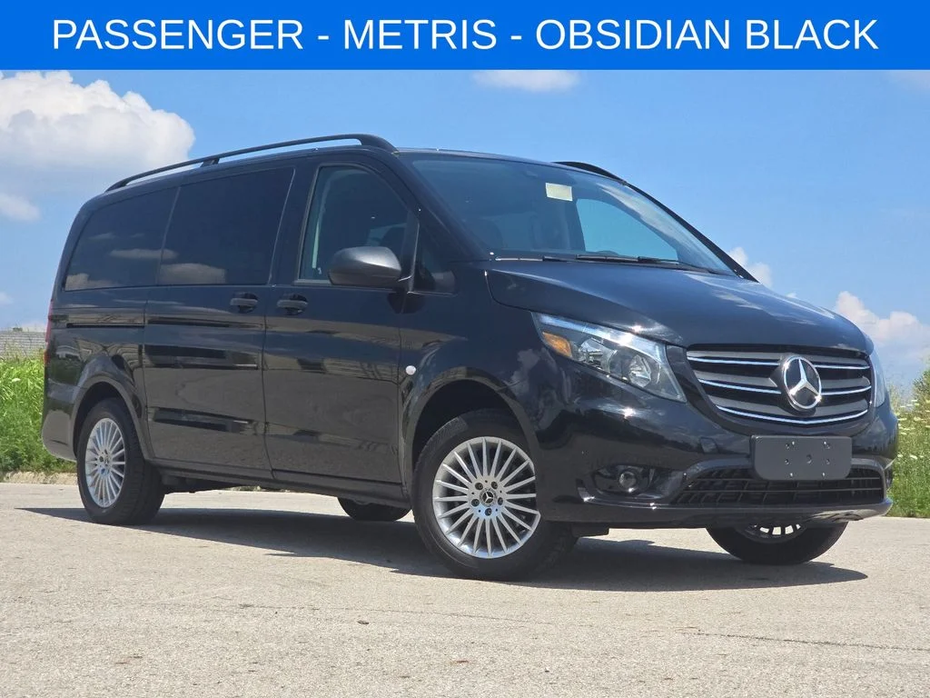 Used 2023  Mercedes-Benz Passenger image 1