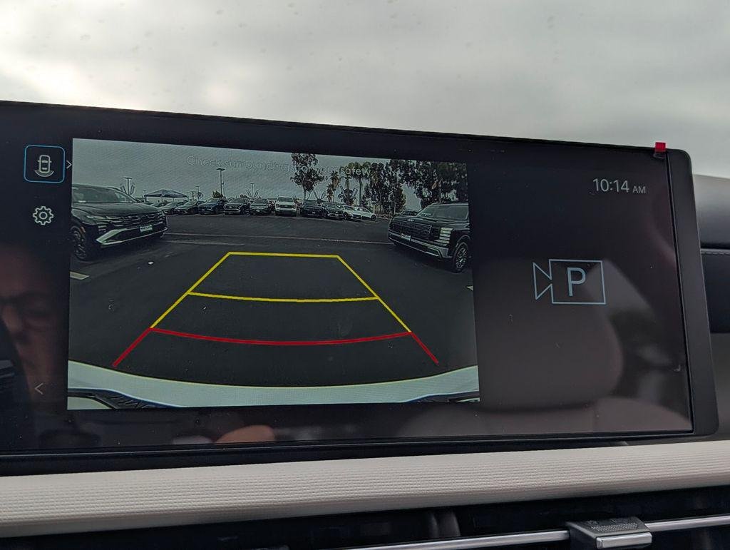 New 2026 White Hyundai SEL FWD image 23