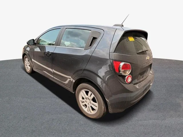 Used 2015 Gray Chevrolet LT image 4