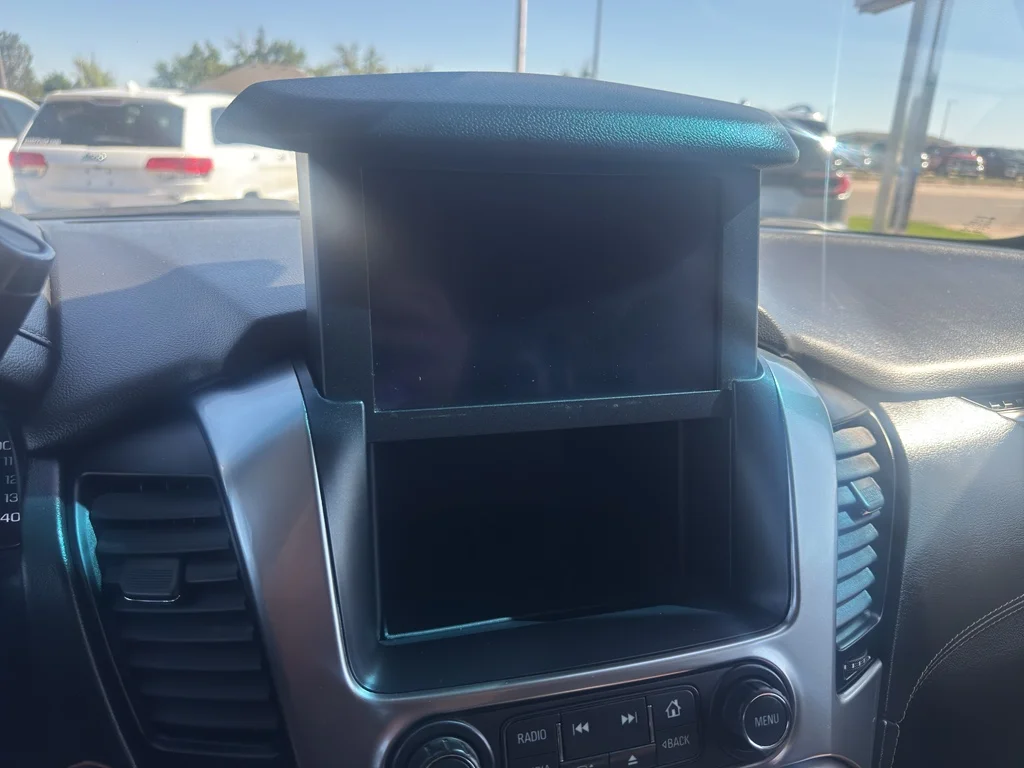 Used 2019 Summit White Chevrolet Premier image 29