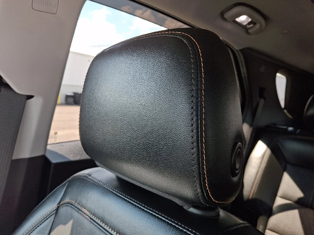 Used 2023 RADIANT RED TINTCOAT Chevrolet Premier image 18